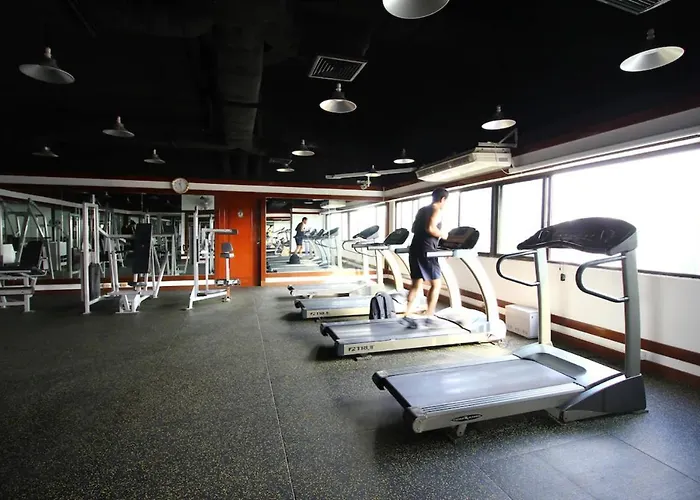 Omni Tower Nana - Serviced On Sukhumvit Soi 4 Бангкок