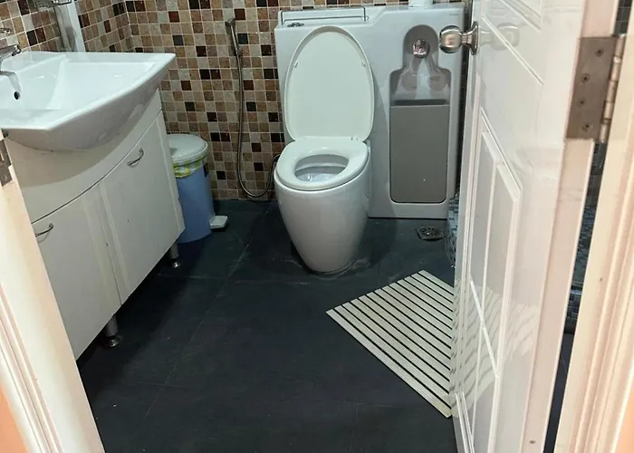 Omni Tower Nana - Serviced On Sukhumvit Soi 4 Отель Бангкок