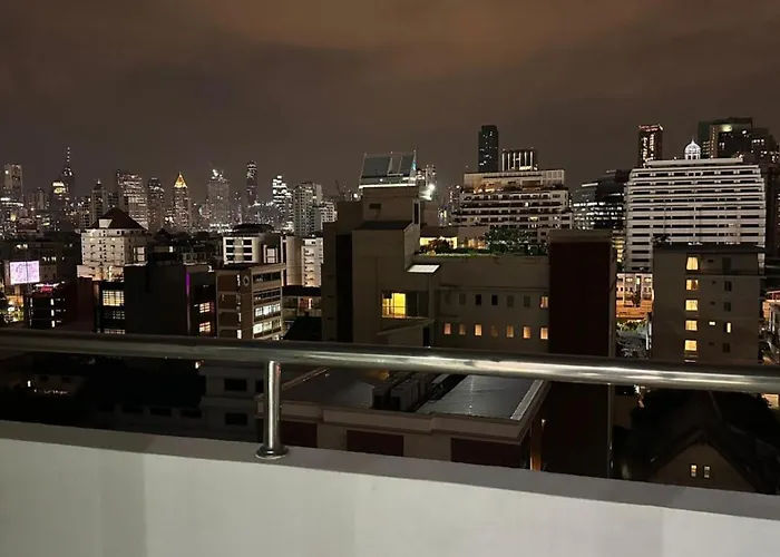 Omni Tower Nana - Serviced On Sukhumvit Soi 4 Отель