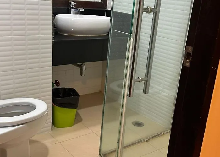 Omni Tower Nana - Serviced On Sukhumvit Soi 4 Бангкок
