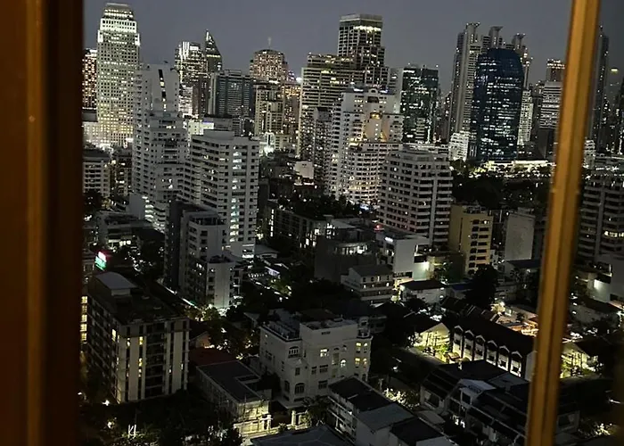 Отель Omni Tower Nana - Serviced On Sukhumvit Soi 4 3*