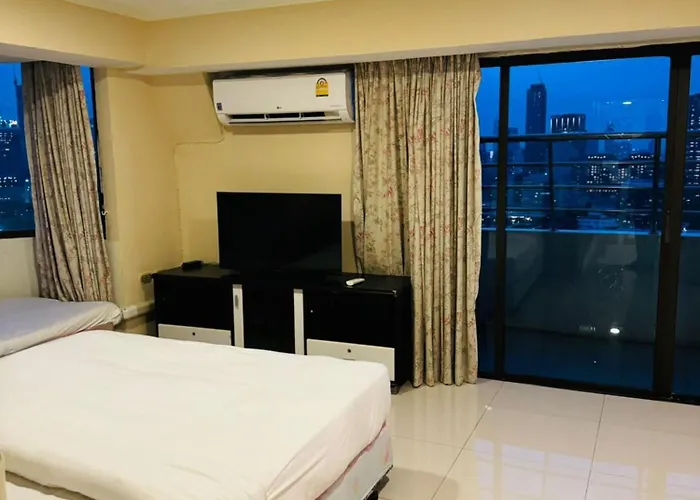 Omni Tower Nana - Serviced On Sukhumvit Soi 4 Бангкок
