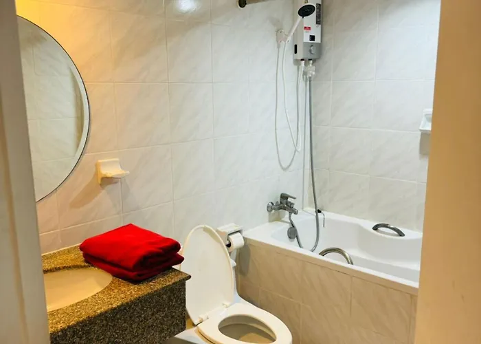 Omni Tower Nana - Serviced On Sukhumvit Soi 4 3* Бангкок