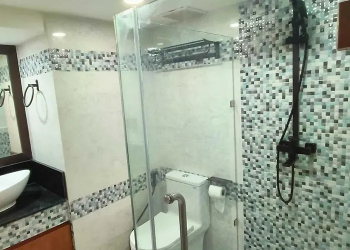Отель Omni Tower Nana - Serviced On Sukhumvit Soi 4