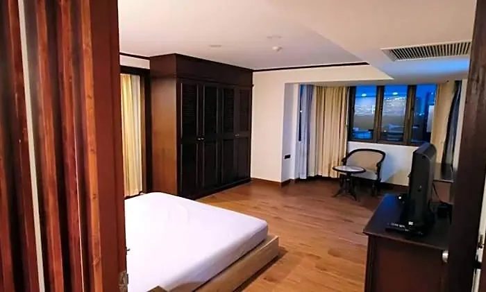 Omni Tower Nana - Serviced On Sukhumvit Soi 4