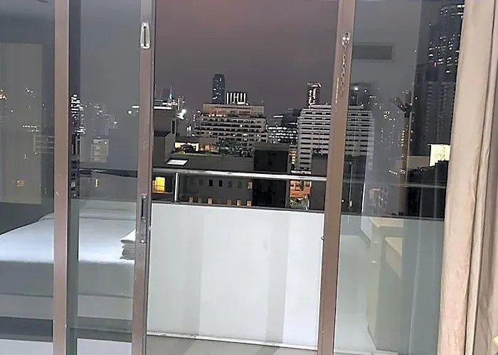 Omni Tower Nana - Serviced On Sukhumvit Soi 4 Бангкок